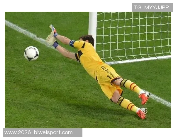 迈尼昂成功扑出恰20点球展现心理博弈技巧有效干扰对手节奏 迈尼昂成功扑出恰20点球展现心理博弈技巧有效干扰对手节奏