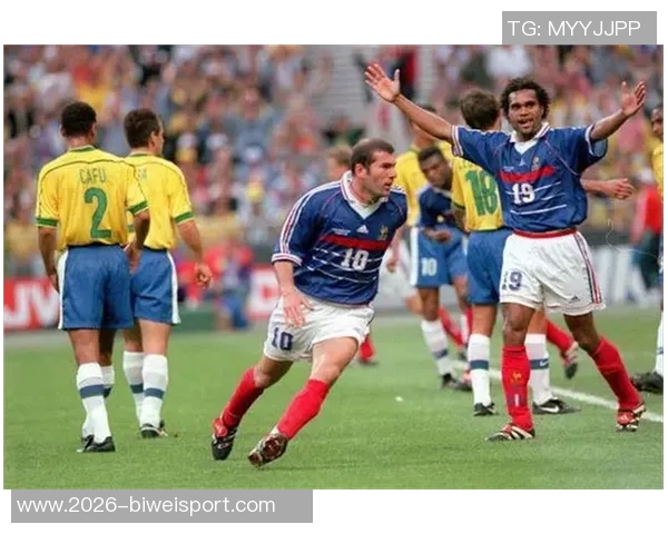 格列兹曼生涯进球达334超越帕潘跻身法国历史射手榜第九位 格列兹曼生涯进球达334超越帕潘跻身法国历史射手榜第九位